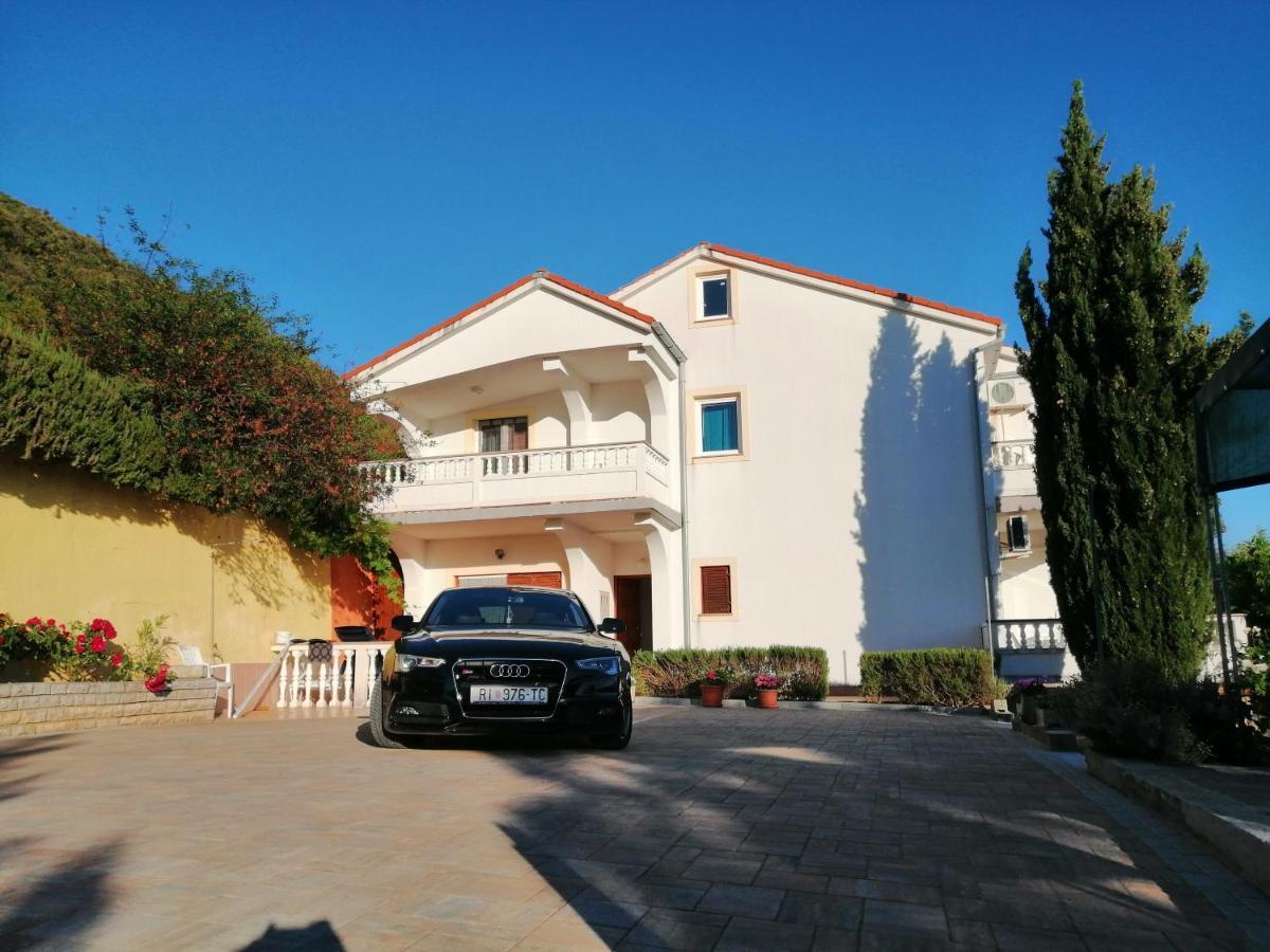 Apartments Fafandjel Rab Town Exterior photo