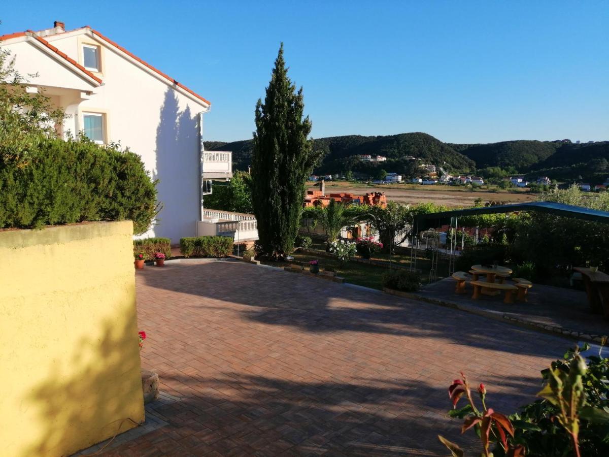 Apartments Fafandjel Rab Town Exterior photo