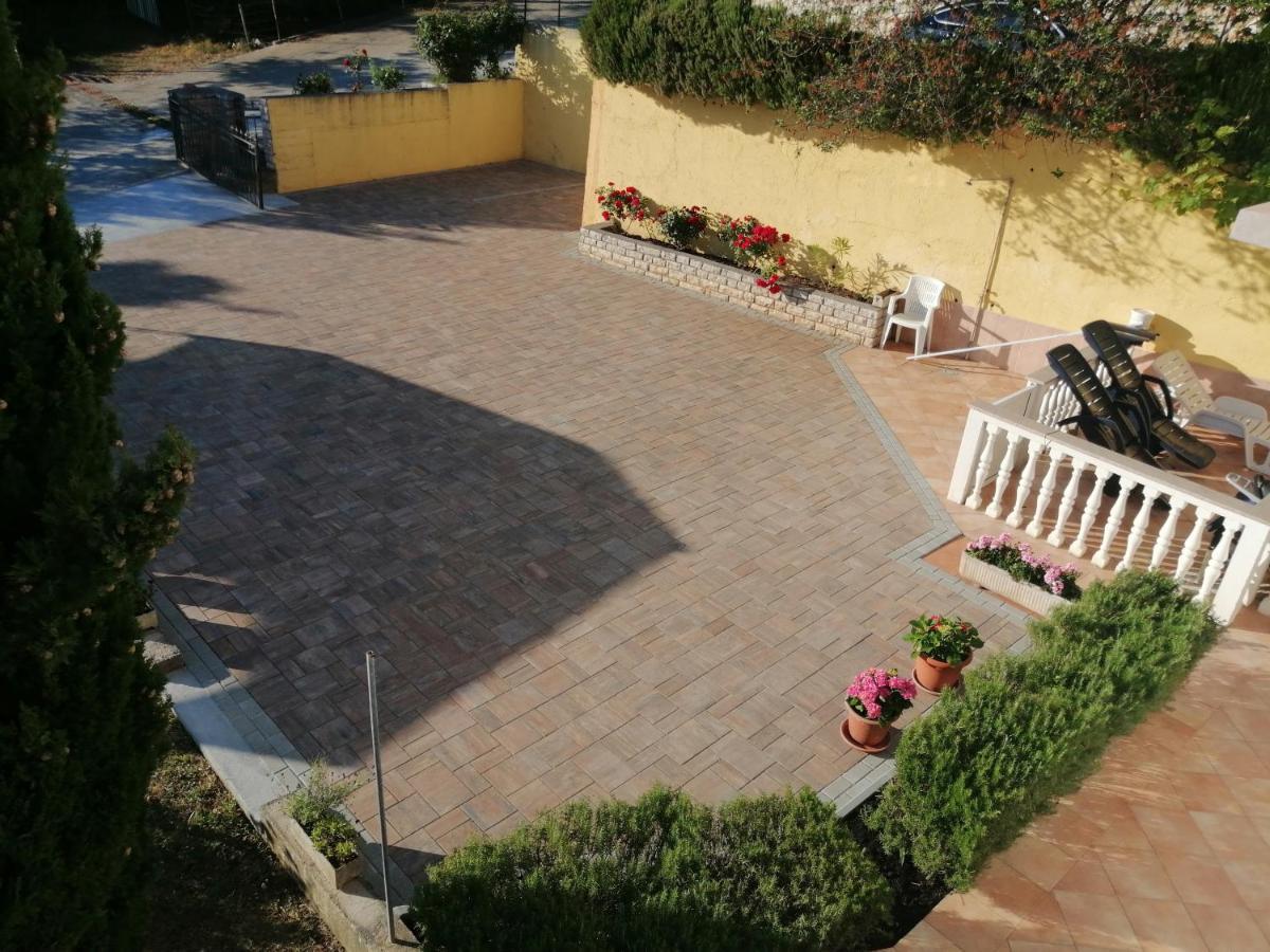 Apartments Fafandjel Rab Town Exterior photo