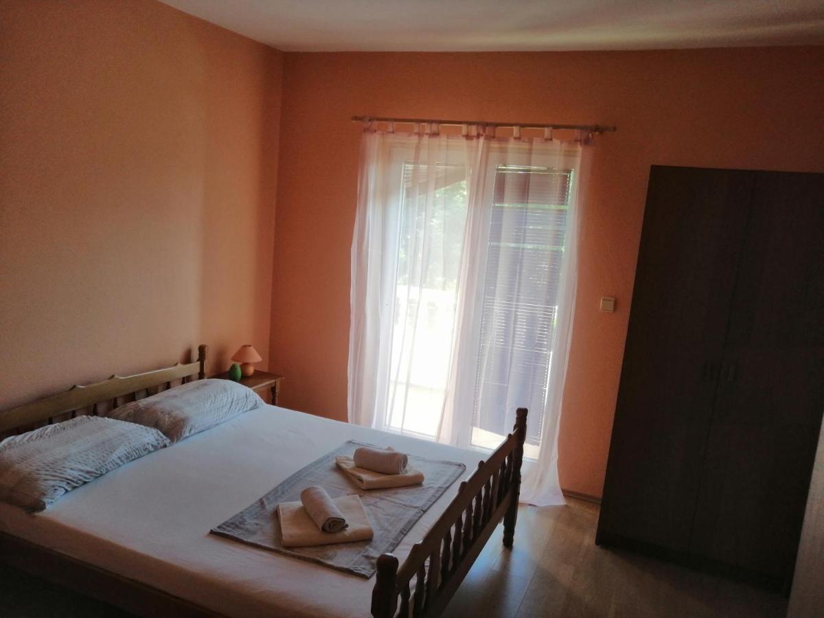 Apartments Fafandjel Rab Town Exterior photo
